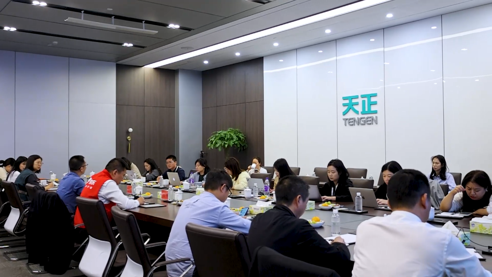 京东工业走进fulao2官方下载，探访产业数智化之路！